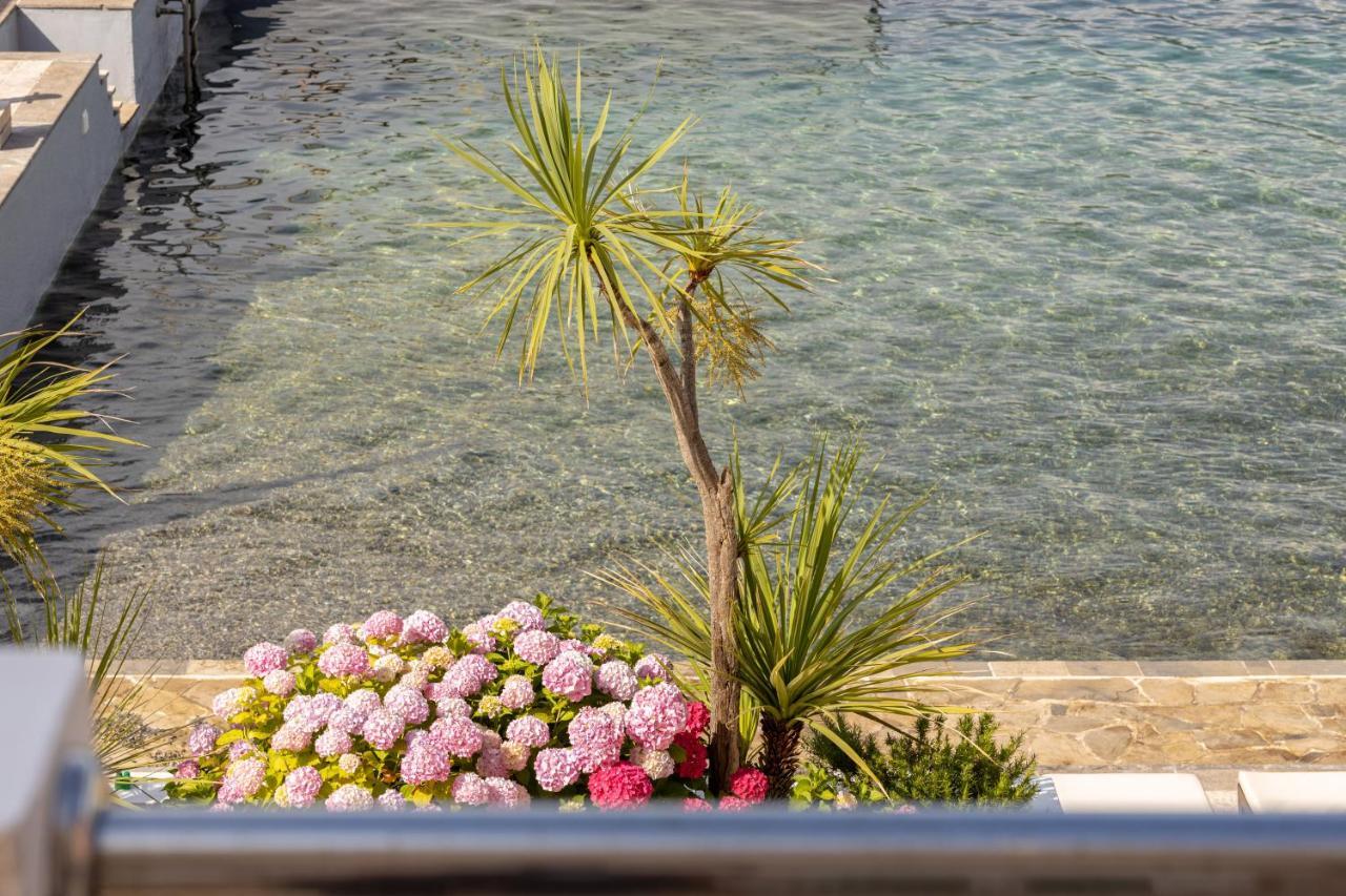 Apartments Adeona Tivat Exterior photo
