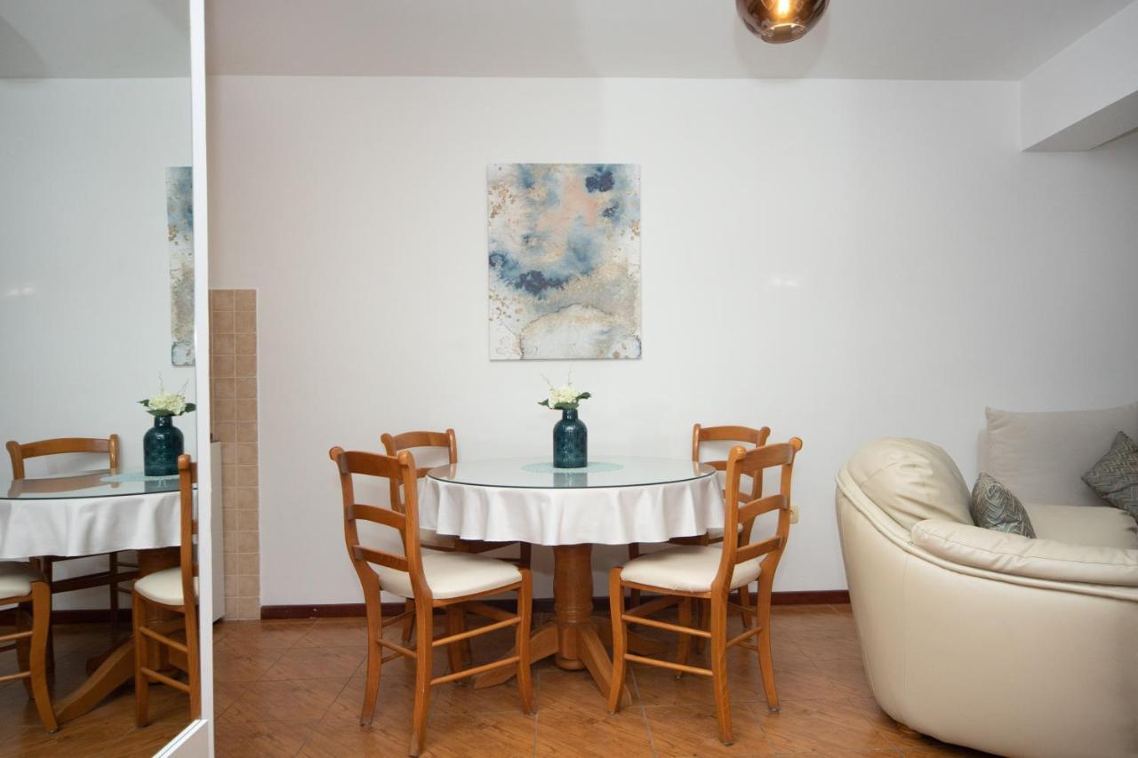 Apartments Adeona Tivat Exterior photo