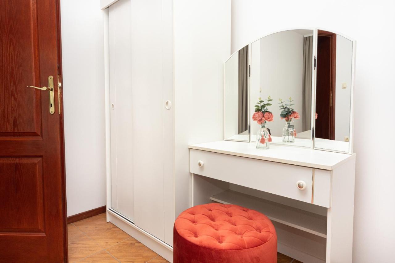 Apartments Adeona Tivat Exterior photo