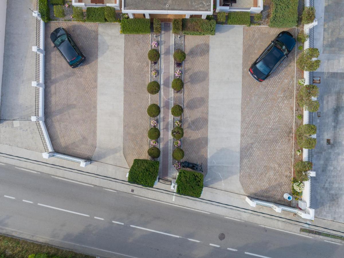 Apartments Adeona Tivat Exterior photo